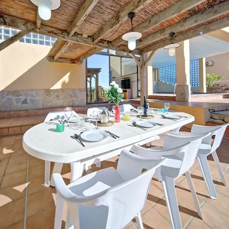 Апартаменты Raquel By Interhome