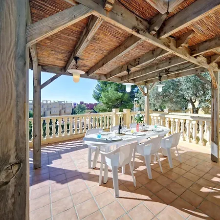 Апартаменты Raquel By Interhome