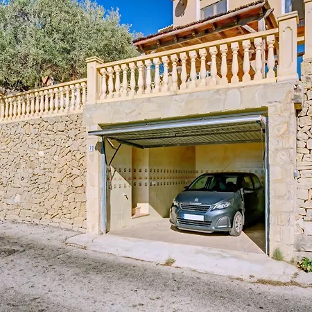 Raquel By Interhome Кальпе